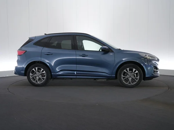 Ford Kuga (2023) — foto 25 van 28