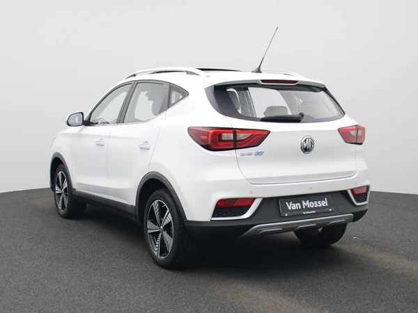 MG ZS EV (2020) — foto 12 van 43