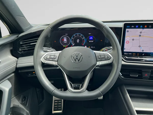 VOLKSWAGEN Tiguan (2025) — foto 19 van 24