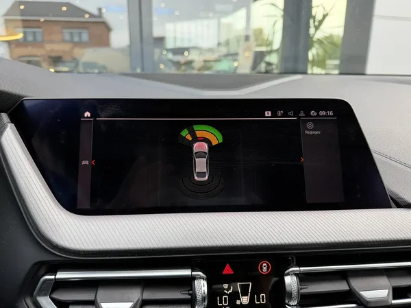 Bmw 218 (2020) — foto 7 van 28