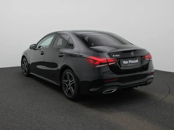 Mercedes-Benz A-Klasse (2021) — foto 12 van 41
