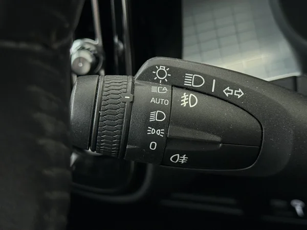VOLVO XC40 (2021) — foto 16 van 30