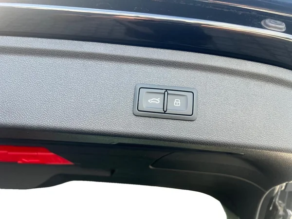 AUDI A3 Allstreet PHEV (2025) — foto 14 van 24
