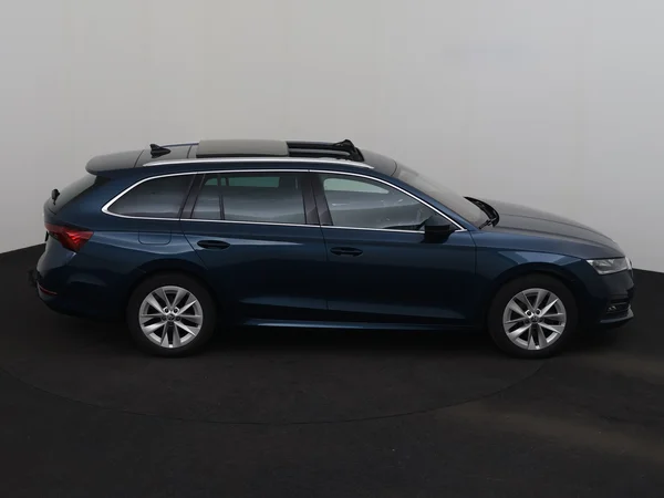 SKODA Octavia (2022) — foto 29 van 33