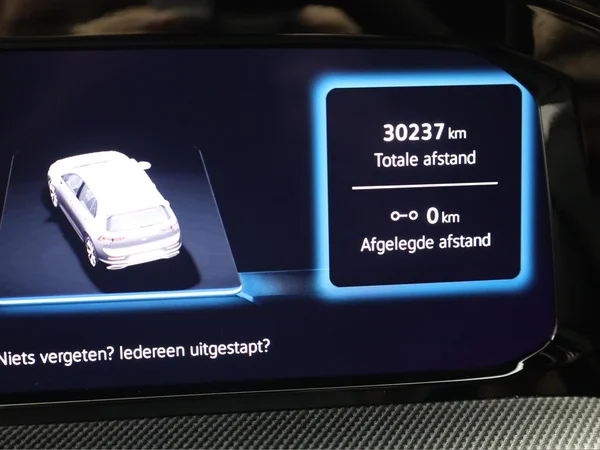 VOLKSWAGEN Golf VIII (2025) — foto 7 van 21
