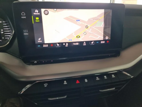 SKODA Octavia Combi Dsl (2024) — foto 5 van 23