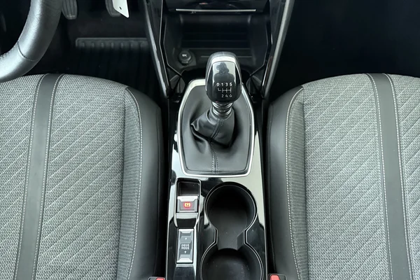 Peugeot 208 (2025) — foto 4 van 18