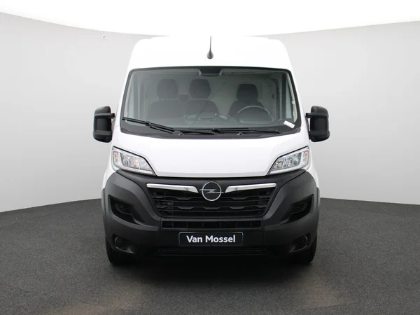 Opel Movano (2023) — foto 23 van 38
