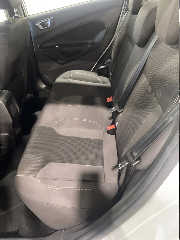Ford Fiesta (2017) — foto 84 van 87