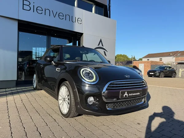 Mini Cooper (2018) — foto 14 van 28