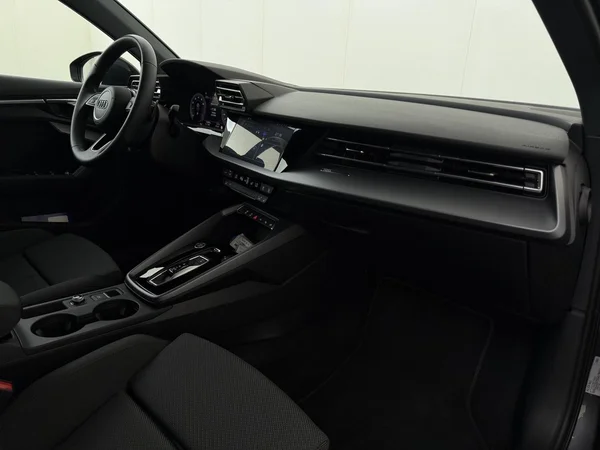 AUDI Q2 (2024) — foto 10 van 18