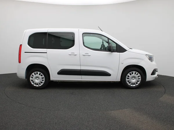 Opel Combo Life (2023) — foto 32 van 35