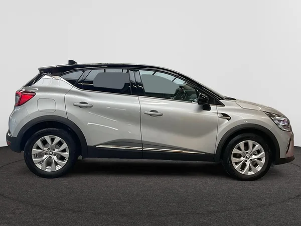 RENAULT Captur (2022) — foto 19 van 22