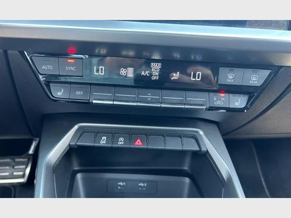 Audi A3 Sportback (2023) — foto 11 van 29
