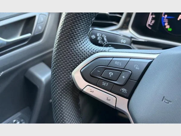Volkswagen T-Roc (2025) — foto 5 van 23