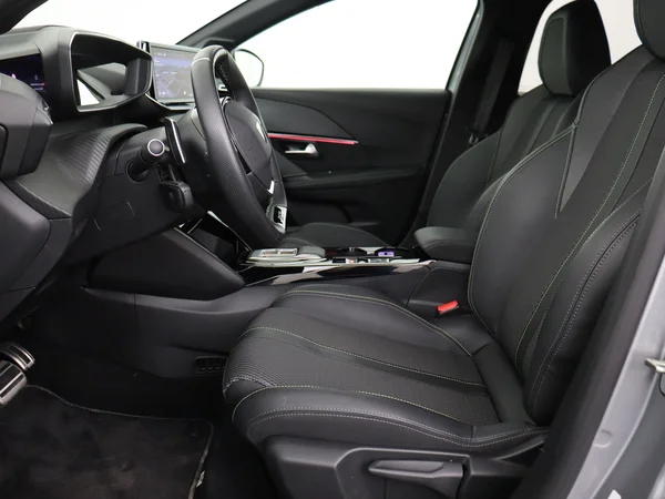 PEUGEOT 208 (2024) — foto 2 van 28