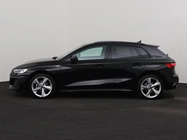 AUDI A3 Sportback (2025) — foto 13 van 18