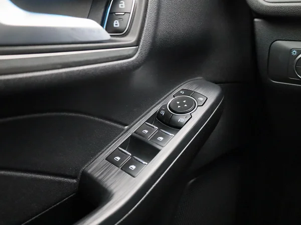 Ford Kuga (2022) — foto 18 van 30