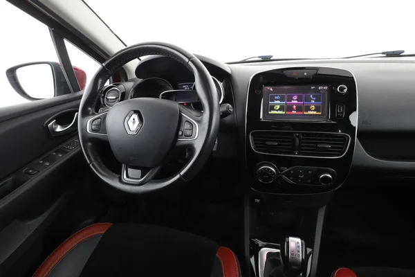 Renault Clio (2017) — foto 4 van 16