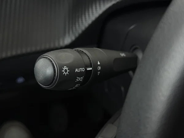 PEUGEOT 208 (2023) — foto 16 van 27