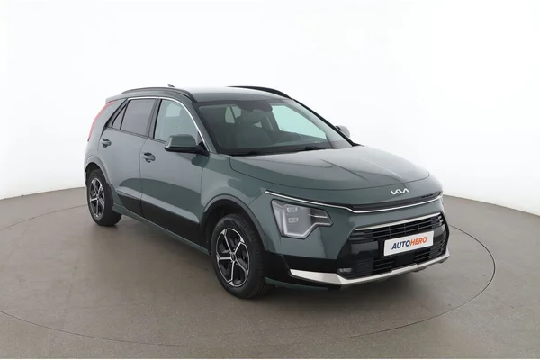 Kia Niro (2024) — foto 14 van 16