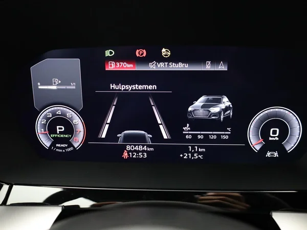 AUDI A3 Sportback (2022) — foto 16 van 24
