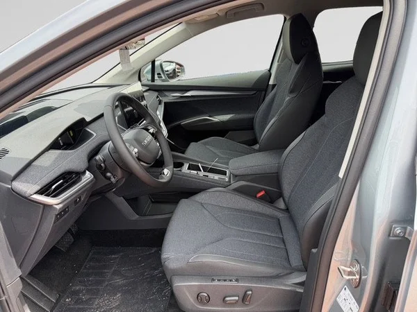 SKODA Elroq (2026) — foto 22 van 22