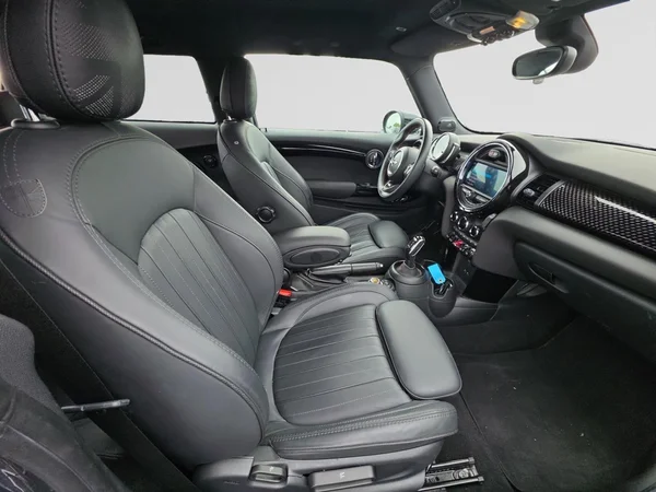 MINI Mini (F56) (2021) — foto 8 van 24
