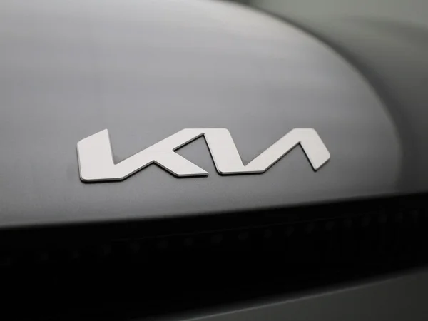 Kia EV6 (2024) — foto 76 van 81