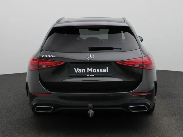 Mercedes-Benz C-Klasse (2023) — foto 45 van 60