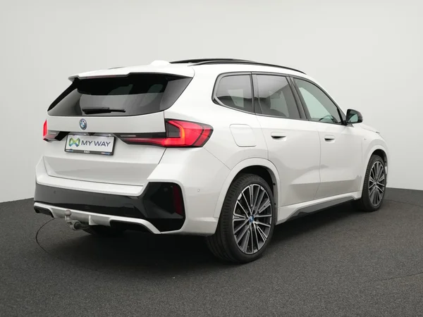 BMW X1 PHEV (U11) (2023) — foto 51 van 54