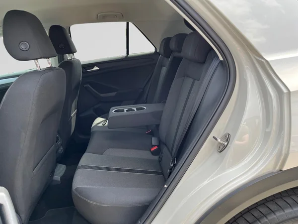 VOLKSWAGEN T-Roc (2023) — foto 17 van 20