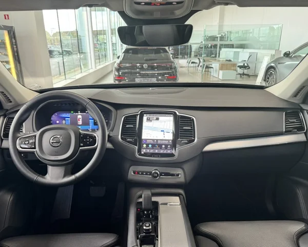 Volvo XC90 (2024) — foto 17 van 30