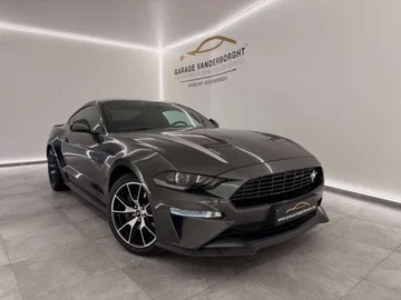 Ford Mustang 4b969f40-31ac-4086-931e-2c8f3dec37c8