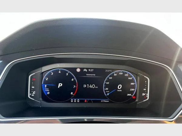 Volkswagen Tiguan (2021) — foto 21 van 31