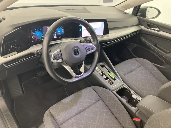 VOLKSWAGEN Golf VIII SW (2022) — foto 7 van 36