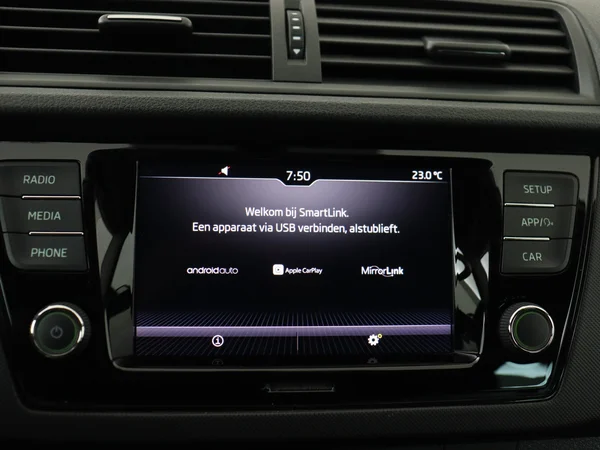 SKODA Fabia (2021) — foto 13 van 25
