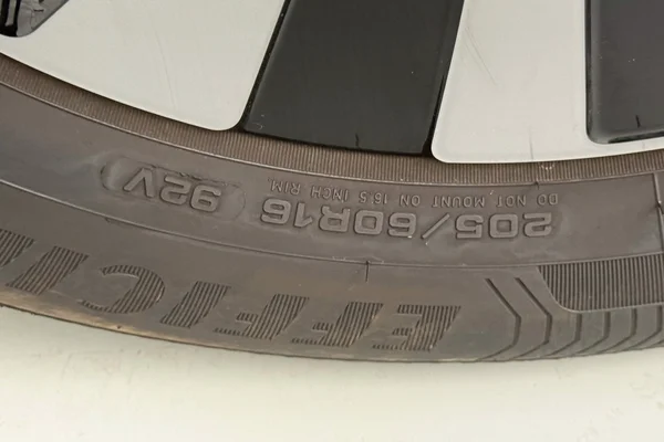 Volkswagen Taigo (2023) — foto 3 van 25
