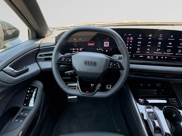 AUDI A5 Avant e-hybrid (PHEV) (2026) — foto 14 van 16