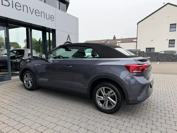 Volkswagen T-Roc (2023) — foto 15 van 26