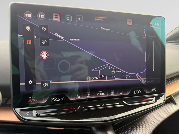 CUPRA Tavascan (2025) — foto 2 van 15