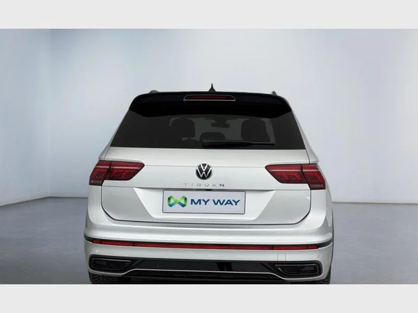 Volkswagen Tiguan (2021) — foto 25 van 27