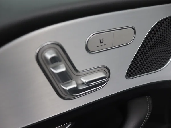 MERCEDES GLE 350 (2021) — foto 19 van 33