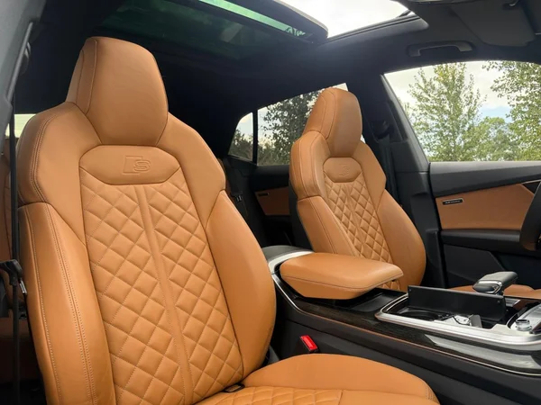 AUDI Q8 PHEV (2023) — foto 19 van 20