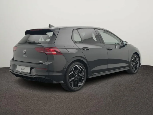 VOLKSWAGEN Golf VIII (2026) — foto 3 van 10