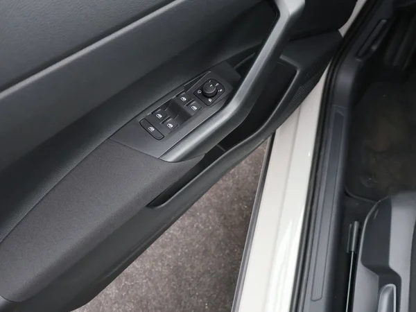 VOLKSWAGEN Taigo (2025) — foto 3 van 21
