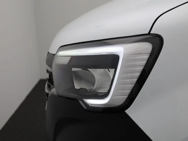 Renault Master (2023) — foto 11 van 40