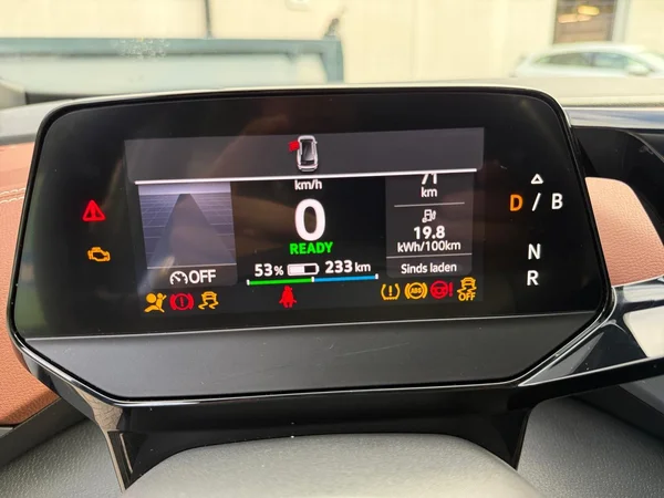 VOLKSWAGEN ID.4 (2023) — foto 7 van 23