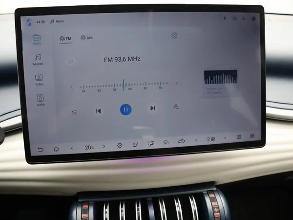 BYD ATTO 3 (2023) — foto 8 van 35