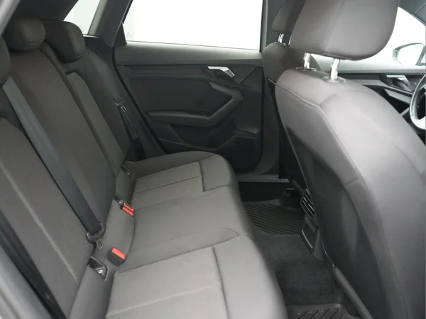 AUDI A3 Sportback PHEV (2024) — foto 8 van 30